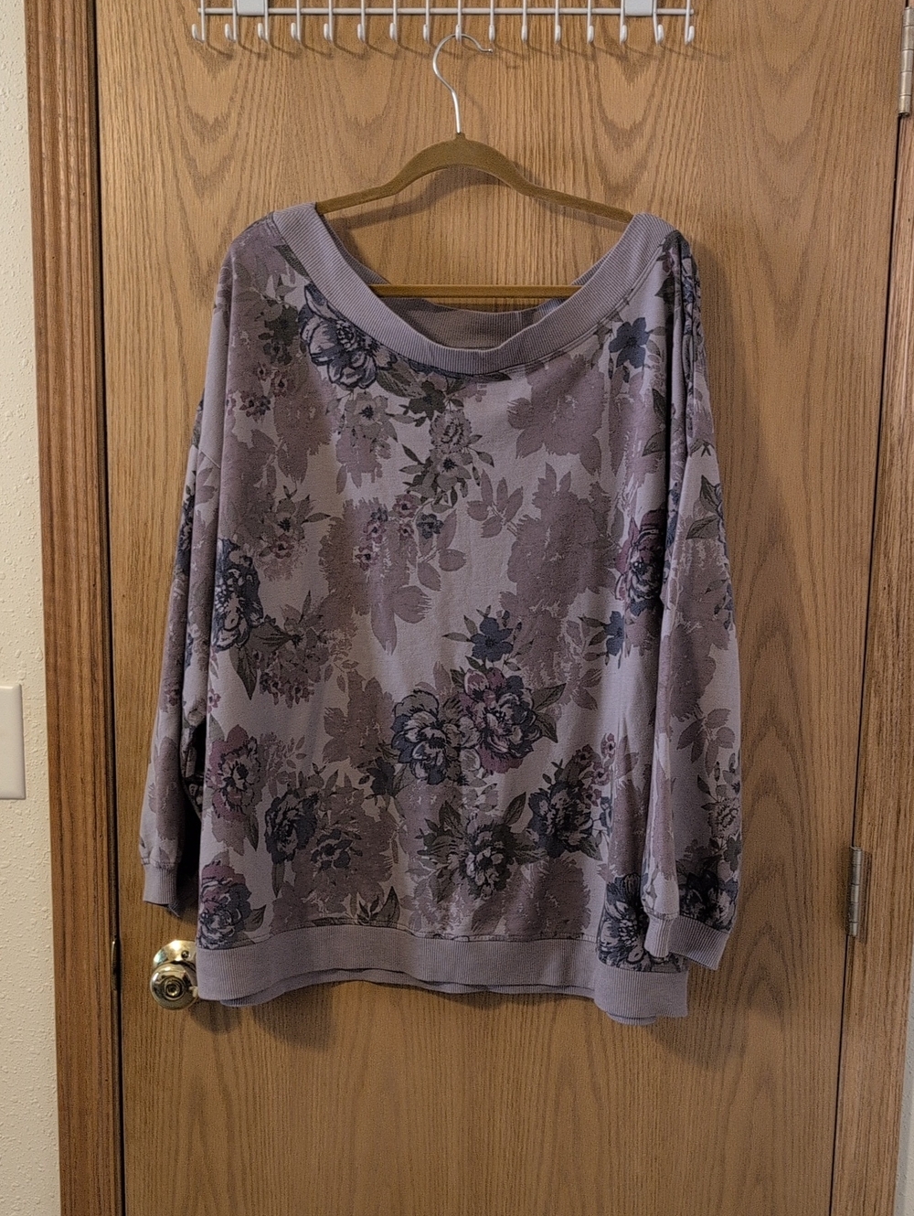 Maurice Plus Size 3 Women's Floral Boatneck Pullover Sweatshirt - Lavender